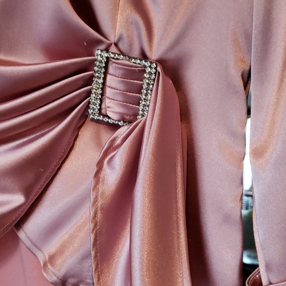 Formal blouse - Picture 3 of 4